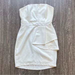 Adelyn Rae strapless special occasion dress. Size Medium